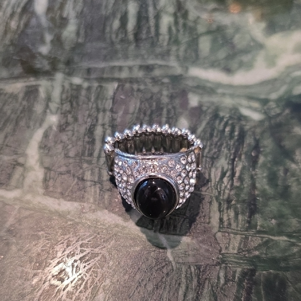 Elegant Silver and Black Stone Ring